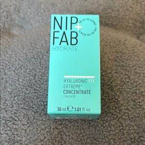 NIP+FAB Hydrate Hyaluronic Fix Extreme4 Concentrate - Aqua